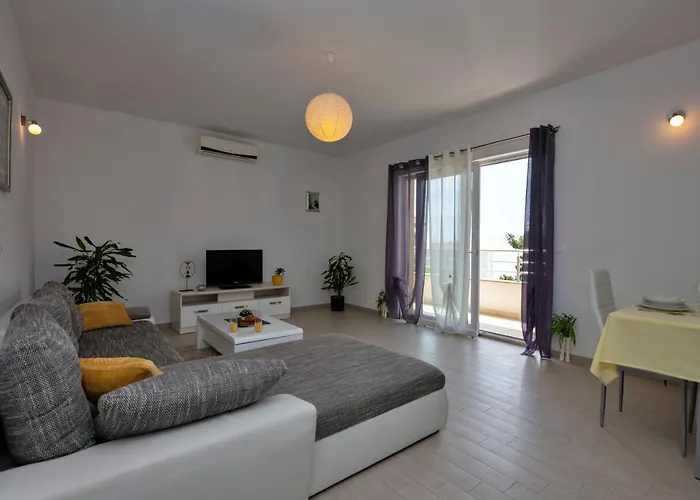 With Big And Free Private Parking *