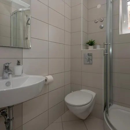 With Big And Free Private Parking *