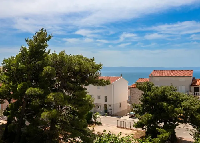 Apartment With Big And Free Private Parking