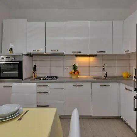 Apartmán With Big And Free Private Parking *